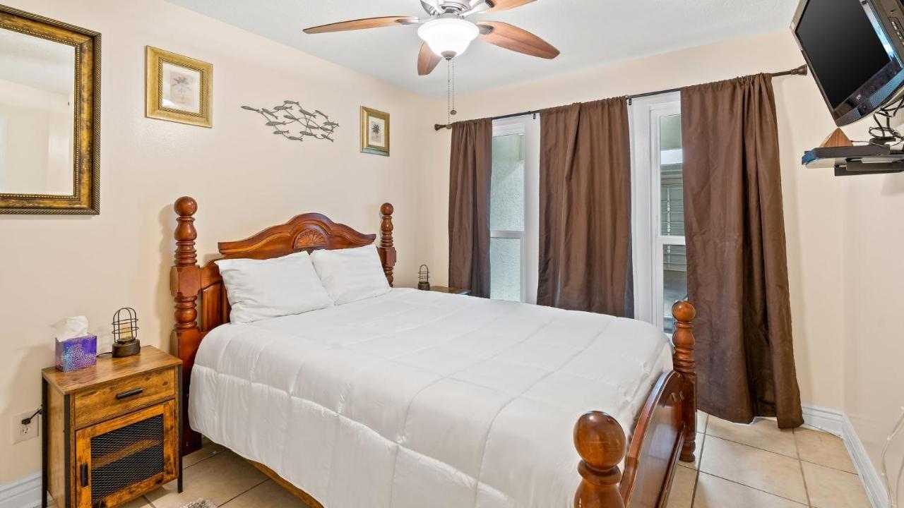 Pet Friendly Townhome With Gulf Views And Hot Tub Right Across From Beach And Schooners Panama Stadt Exterior foto